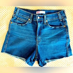 Women’s “Signature by Levi Strauss” Heritage High Rise Denim Shorts